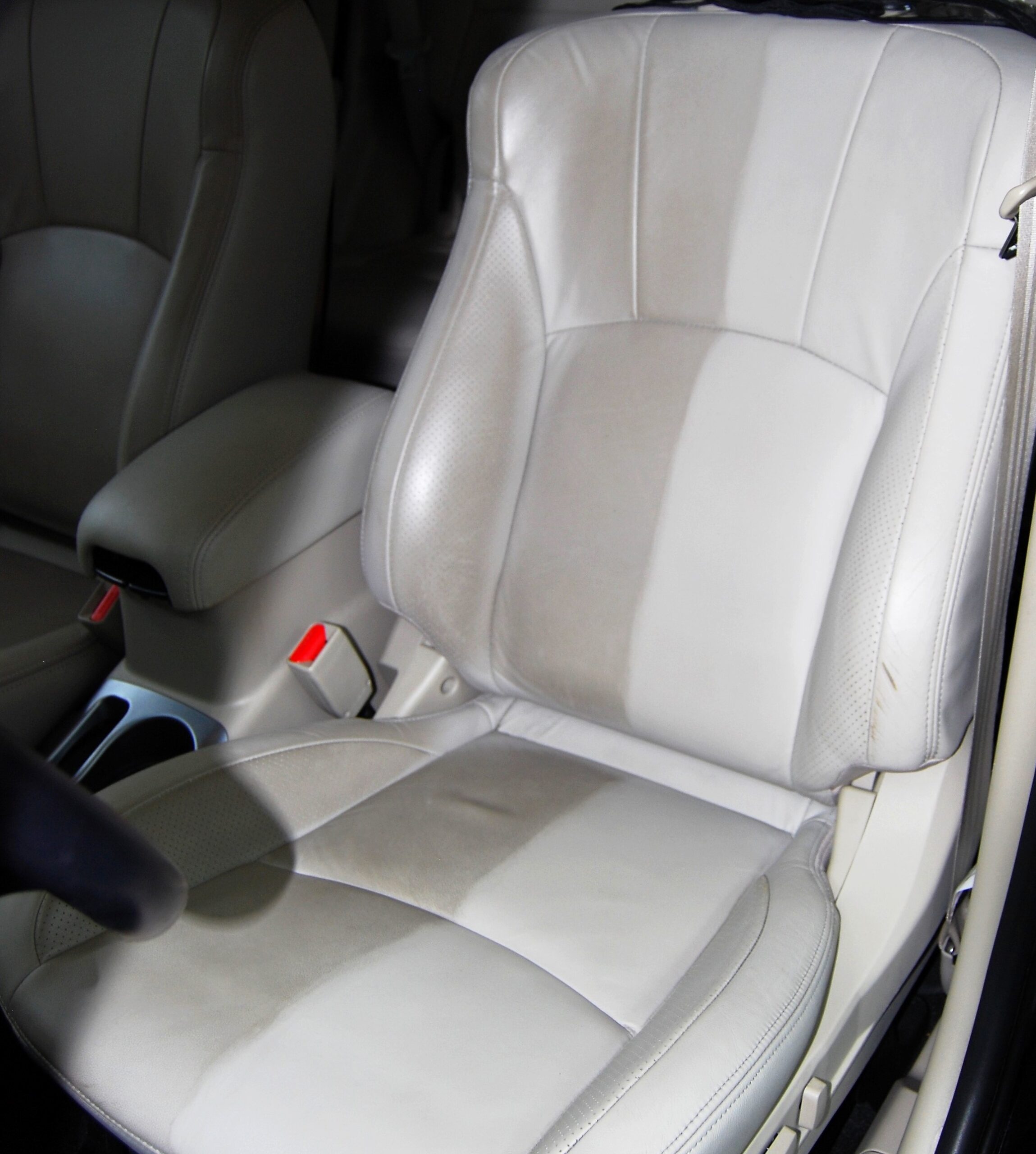 Tonique nettoyant pour cuir 7 Tonique nettoyant pour cuir – Image 7