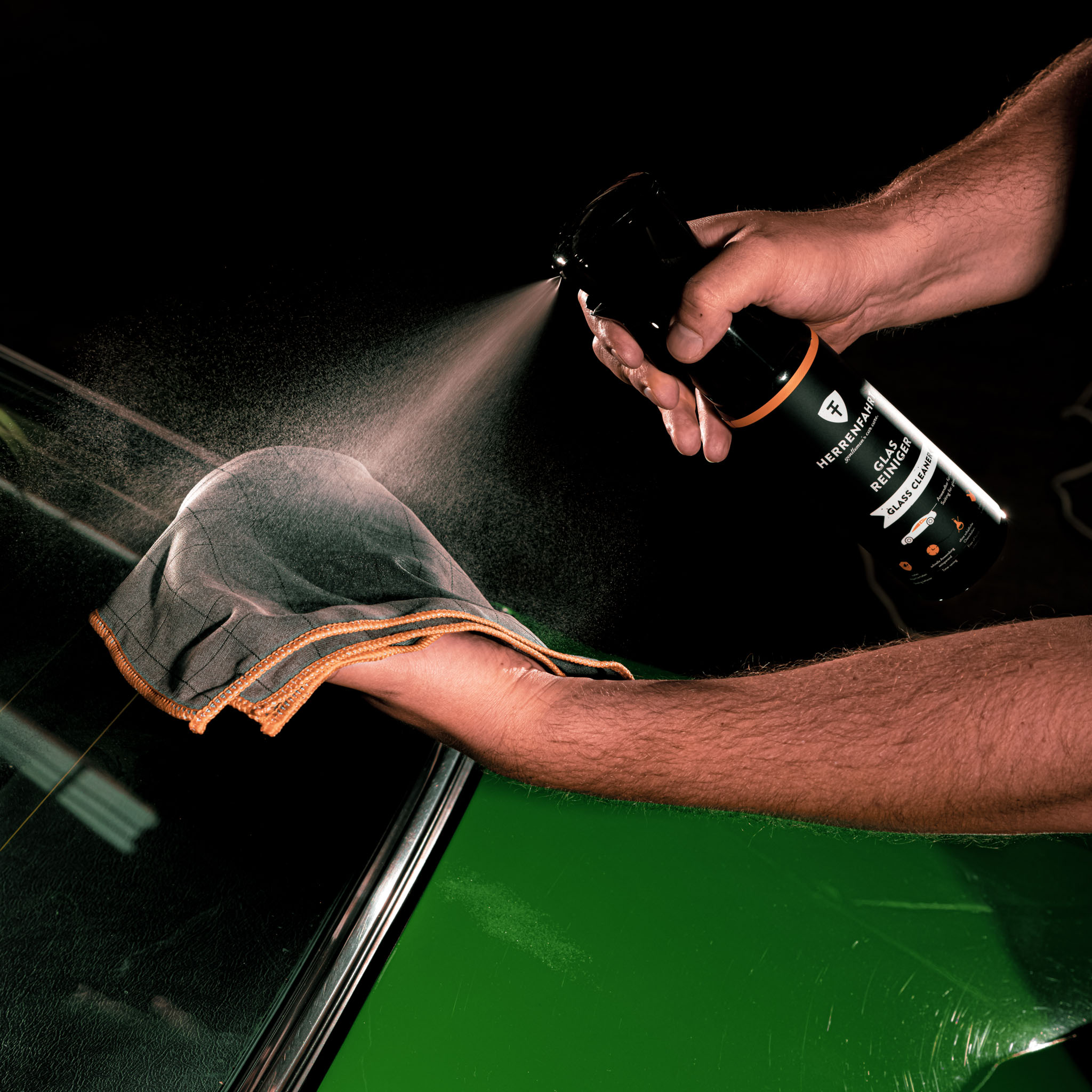 Microfibre en carbone pour vitres 5 Microfibre en carbone pour vitres – Image 5